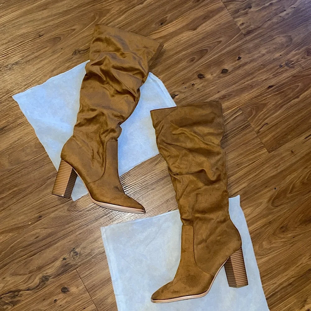 🆕🤎JULIET HOLY: Chunky Heel Square Toe Boot ✨WIDE CALF FRIENDLY✨SZ 9 - Picture 8 of 12